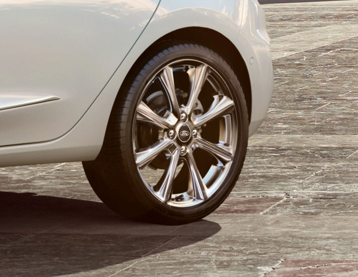 Jante en alliage poli 18