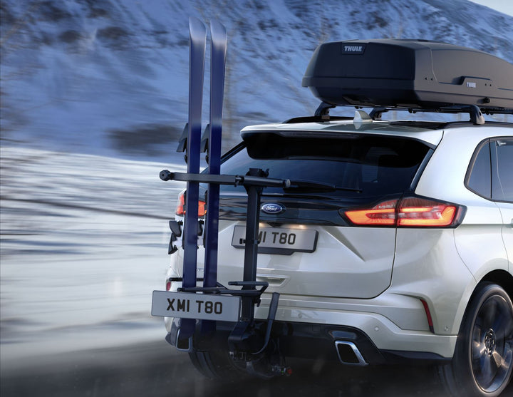 Porte-skis et snowboards sur attelage Mottez