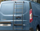 Échelle arrière pour portes arrière battantes pour Ford Transit Connect