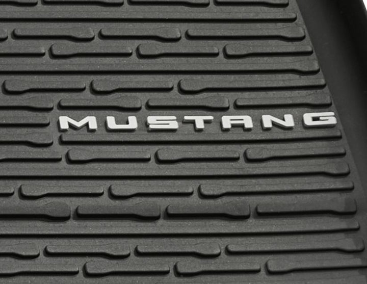 Tapis de sol en caoutchouc avant et arrière noirs pour Ford Mustang