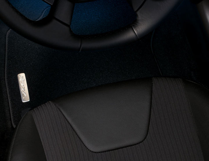 Tapis de sol en velours avant noir pour Ford Focus 07/2004-12/2010