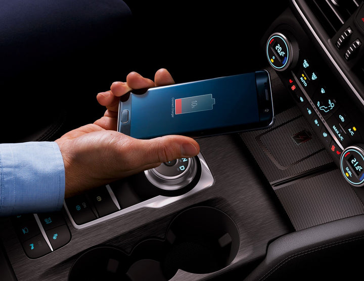 ACV Kit de recharge sans fil Qi solution intégrée spécifique à la Ford Focus