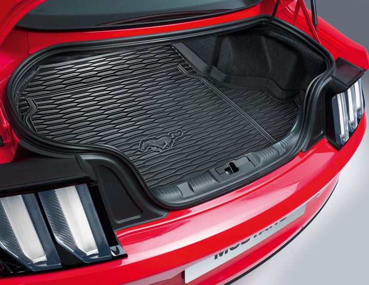 Bac coffre antidérapant pour les véhicules sans subwoofer monté Ford Mustang