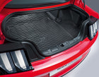 Bac coffre antidérapant pour les véhicules sans subwoofer monté Ford Mustang